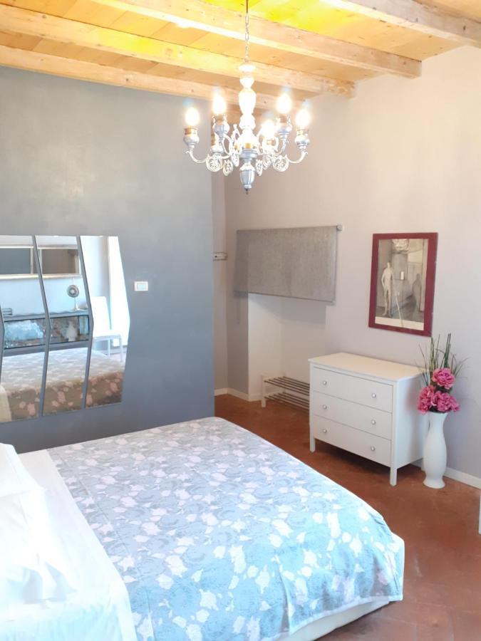 Vicolo Del Nido B&B Paderno Franciacorta Exterior photo